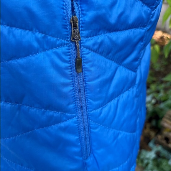 Columbia Quilted Bright Blue Women’s Vest. Size XL. - Picture 3 of 15